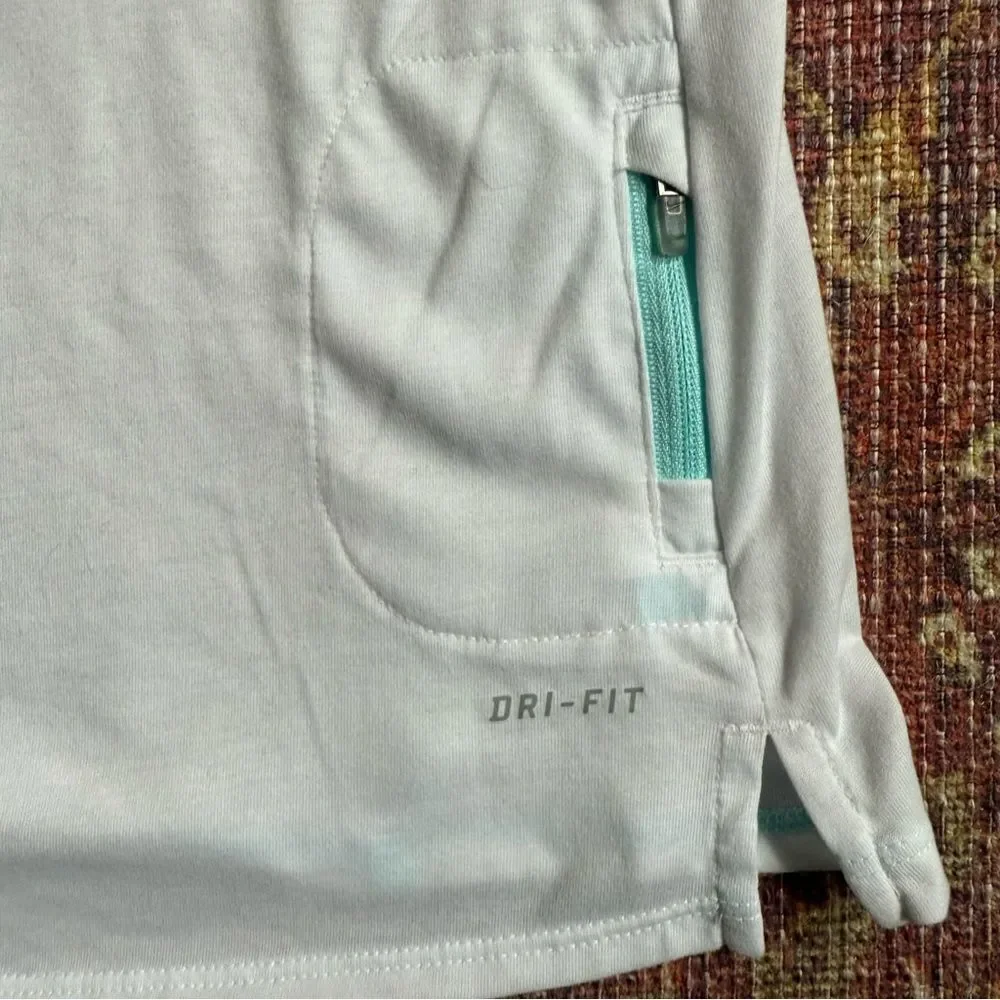 Nike Dri-FIT Women’s Small White and Light Blue Shirt pockets and reflective